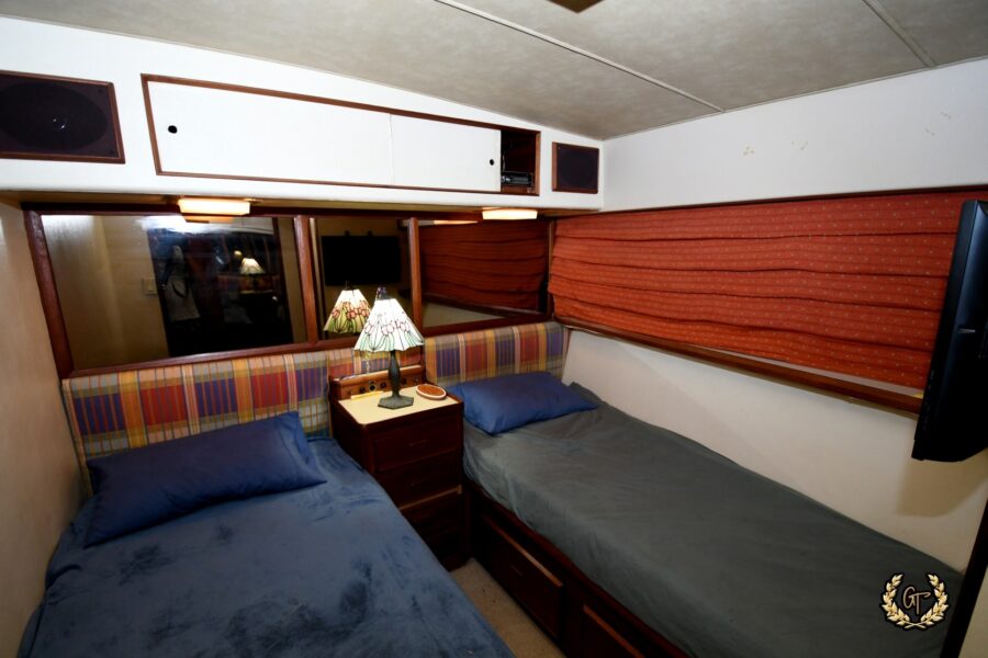 The guest cabin with twin beds