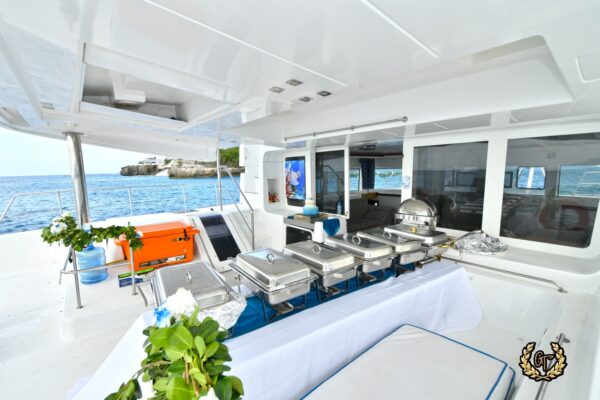 Catering service in the yacht